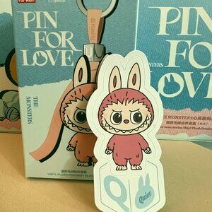 LETTER Q THE MONSTERS Pin for Love Series ✅IN STOCK
